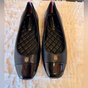 Tommy Hilfiger Black Quilted Ballet Flats with Gold Logo & Patent Cap Toe #501